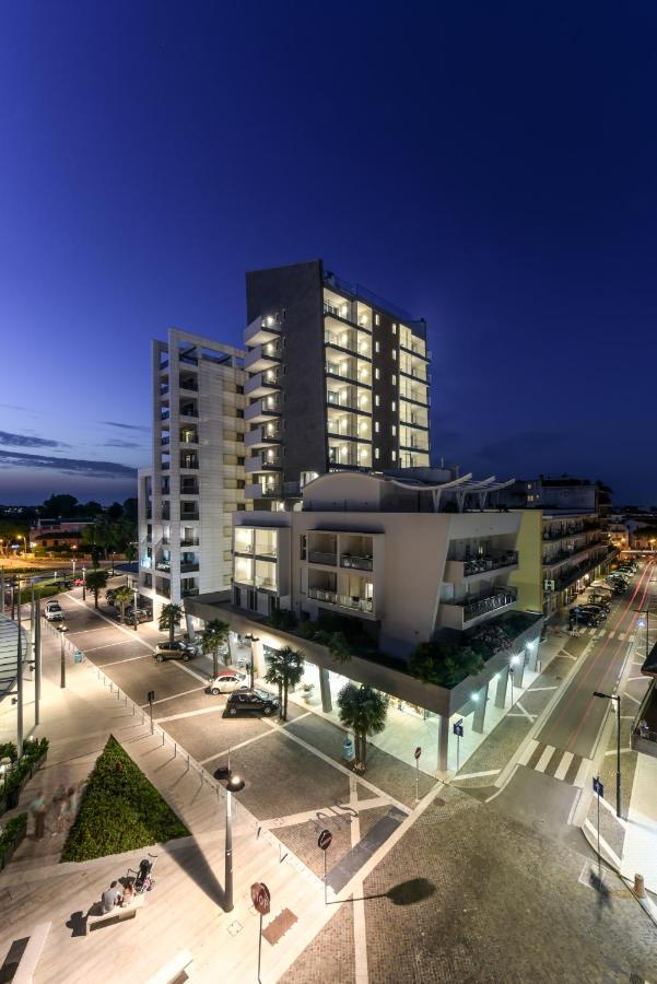 Hesperia Hotel & Residence Lido di Jesolo Exteriör bild