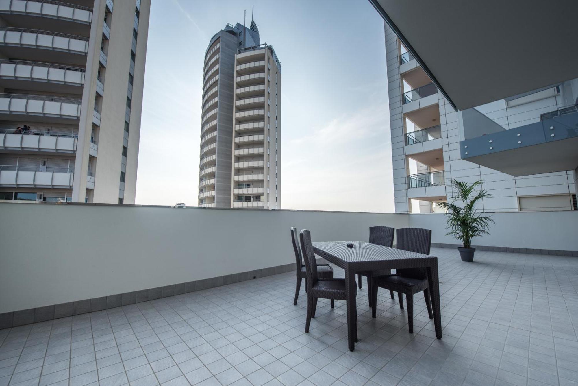 Hesperia Hotel & Residence Lido di Jesolo Exteriör bild
