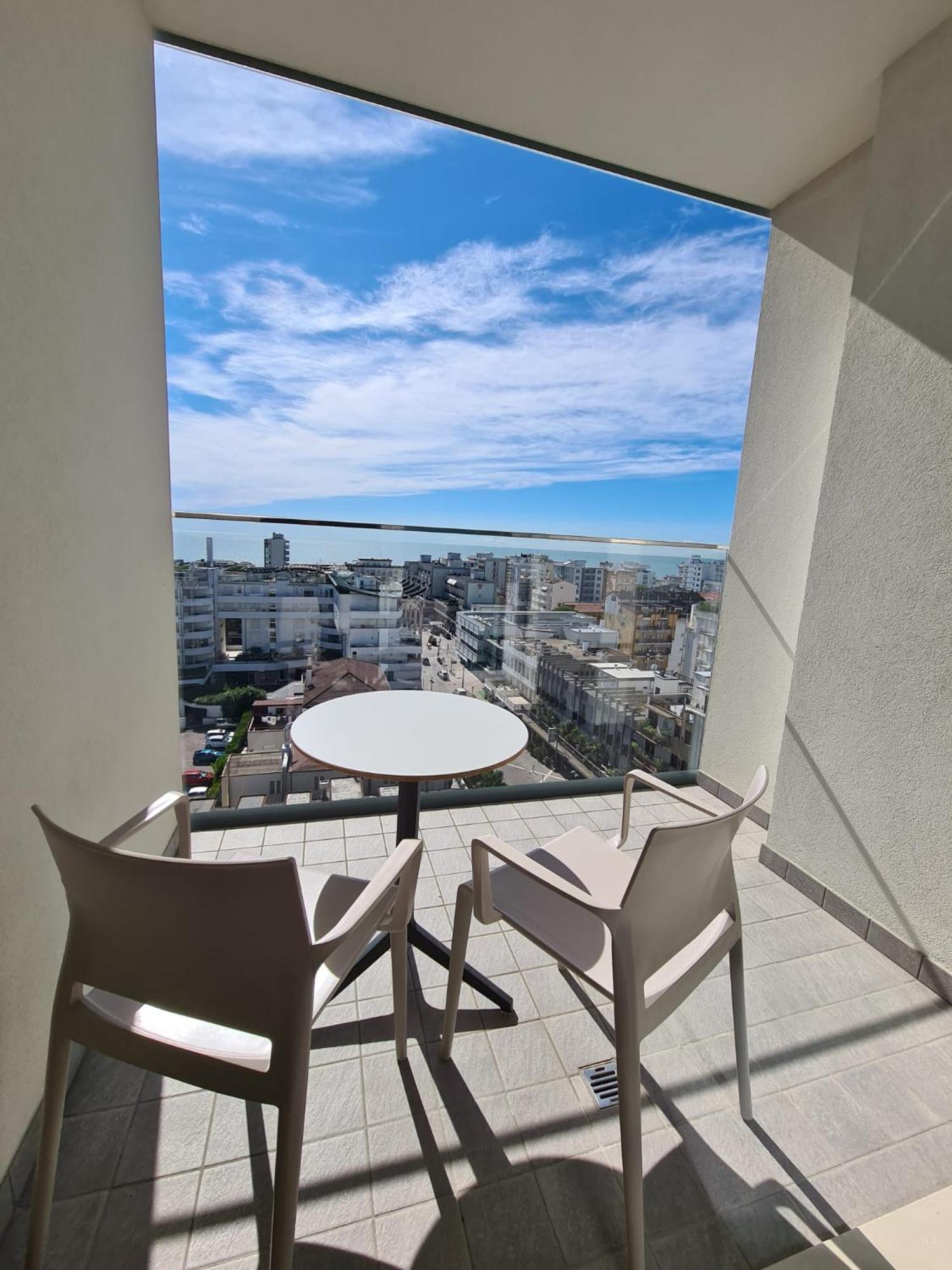 Hesperia Hotel & Residence Lido di Jesolo Exteriör bild