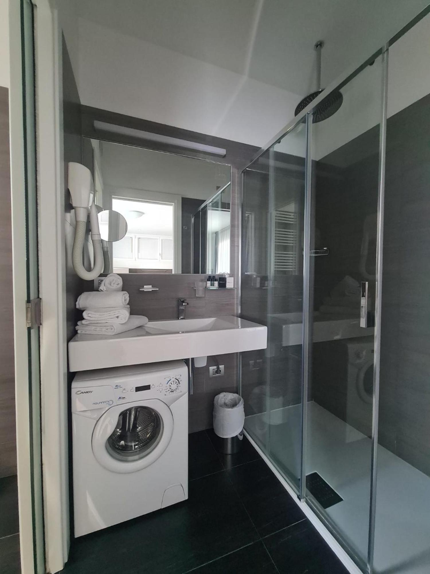 Hesperia Hotel & Residence Lido di Jesolo Rum bild