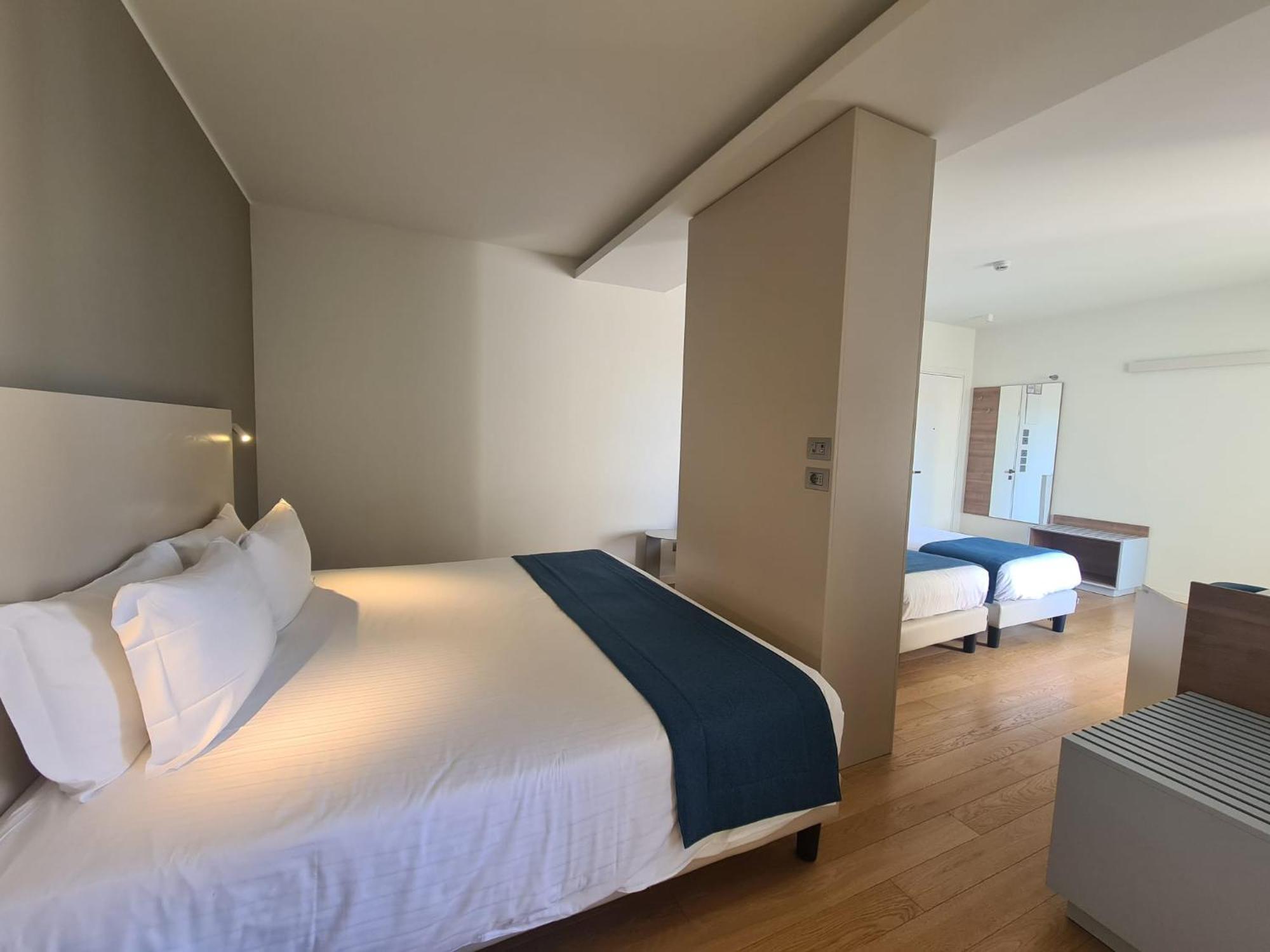 Hesperia Hotel & Residence Lido di Jesolo Rum bild
